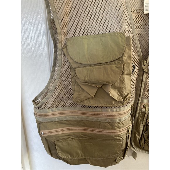 Vintage Cabelas Mens XLarge Fly fishing Vest In Really Good Condition - Picture 2 of 6